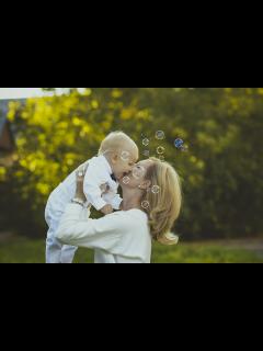 [x][フリー写真] シャボン玉と赤ちゃんにキスをするママでアハ体験 | GAHAG | 著作権フリー写真・イラスト素材集 - GAHAG | 著作 ...