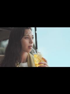 [x]中条あやみ キリン 午後の紅茶「涼しそうな日時計」篇 TVCM - YouTube