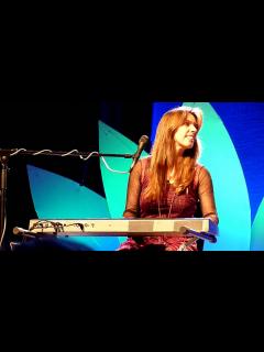 [x]So Much Magnificence, Deva Premal & Miten in Bern, 26.05.13 - YouTube