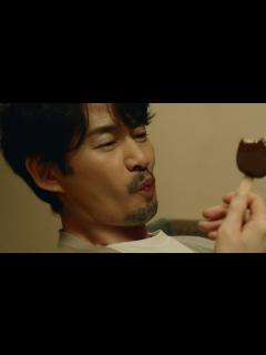 [x]竹野内豊、お風呂上がりのくつろぎ全開シーン公開 森永乳業「PARM」新CM「この旨みは、パルムだけ。」編 - YouTube