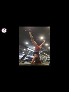 [x]물구나무 서는 여자 - YouTube