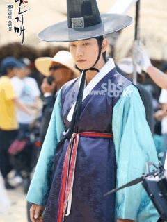 [x]Pin by Галя Богданова on чосон | Korean drama movies, Korean hanbok ...