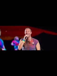 [x]Coldplay's Chris Martin Falls Through Hold On Stage: Video