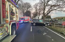 FW-ROW: Schwerer Verkehrsunfall auf Landesstraße: Feuerwehr ...