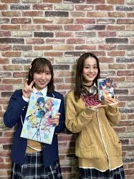 伊藤美来が生粋のギャル、豊田萌絵が根暗な女子高生に！ 『声優ラジオのウラオモテ』待望のTVアニメ制作決定！ | seigura.com